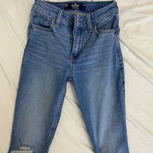 Hollister Medium wash flare jeans. Women/Kids